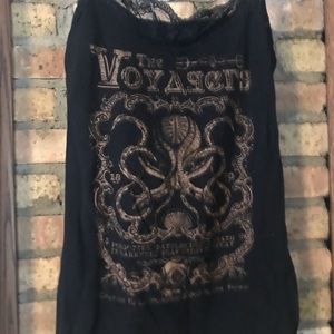 Serpentine lace trim “Voyagers” tank top